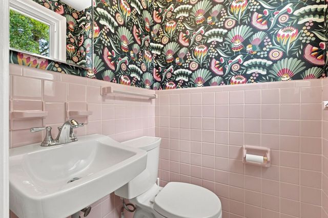 609 Harpeth Pkwy, E, Nashville, TN 37221