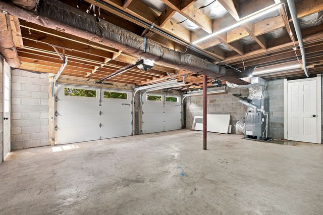 609 Harpeth Pkwy, E, Nashville, TN 37221