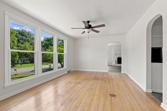 609 Harpeth Pkwy, E, Nashville, TN 37221