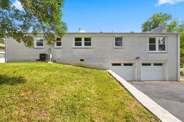 609 Harpeth Pkwy, E, Nashville, TN 37221