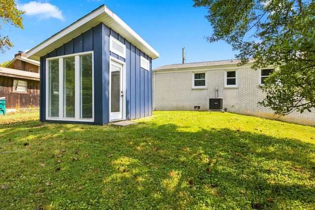 609 Harpeth Pkwy, E, Nashville, TN 37221