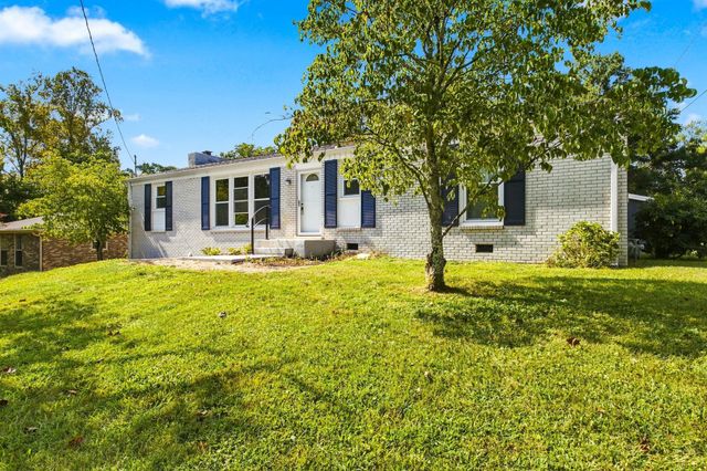 609 Harpeth Pkwy, E, Nashville, TN 37221