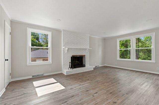 609 Harpeth Pkwy, E, Nashville, TN 37221