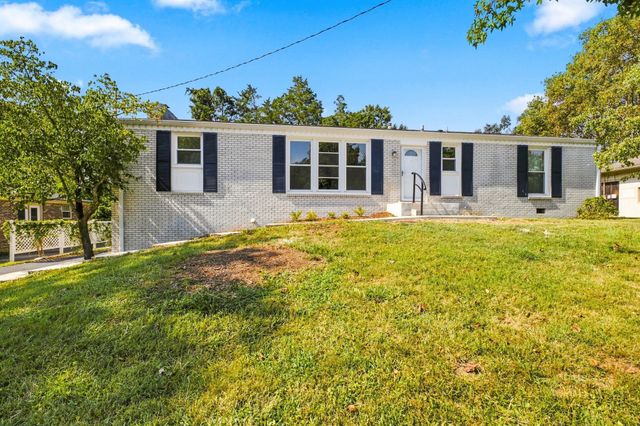 609 Harpeth Pkwy, E, Nashville, TN 37221
