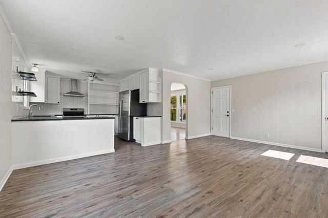 609 Harpeth Pkwy, E, Nashville, TN 37221