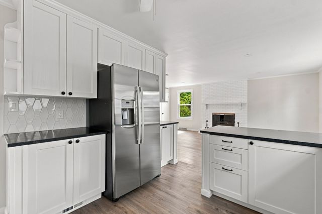 609 Harpeth Pkwy, E, Nashville, TN 37221