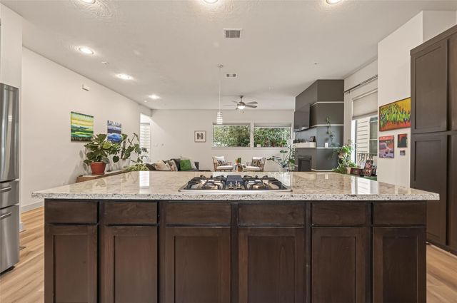 1620 Mcdonald Street, Houston, TX 77007