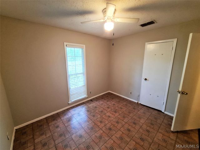 516 Lawndale Lane, Montgomery, AL 36109