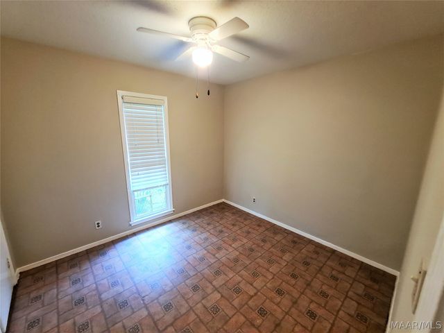 516 Lawndale Lane, Montgomery, AL 36109