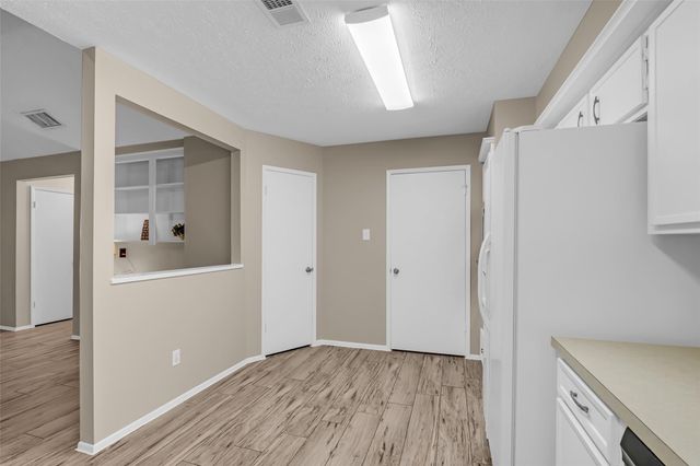 11827 Brook Meadows Lane, Meadows Place, TX 77477