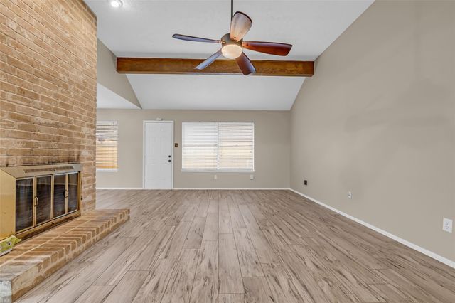 11827 Brook Meadows Lane, Meadows Place, TX 77477