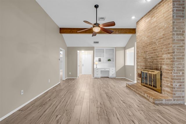 11827 Brook Meadows Lane, Meadows Place, TX 77477