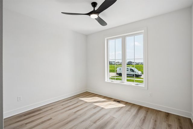17317 Brookview Drive, Urbandale, IA 50323
