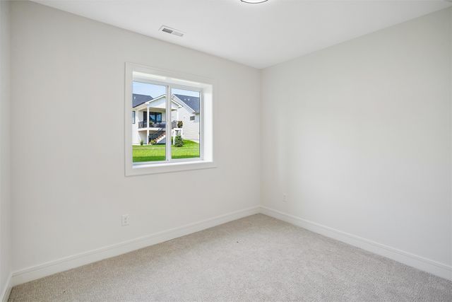 17317 Brookview Drive, Urbandale, IA 50323