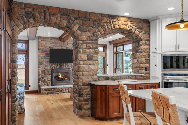 2730 E APPLE HILL BOULEVARD, Appleton, WI 54913