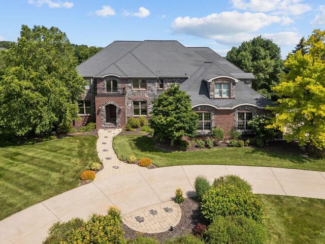 2730 E APPLE HILL BOULEVARD, Appleton, WI 54913