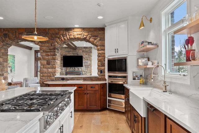 2730 E APPLE HILL BOULEVARD, Appleton, WI 54913