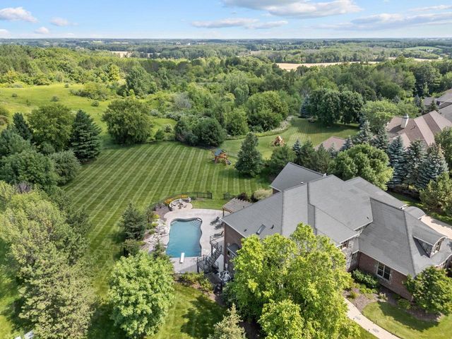 2730 E APPLE HILL BOULEVARD, Appleton, WI 54913