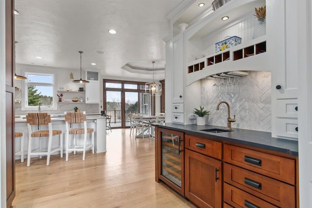 2730 E APPLE HILL BOULEVARD, Appleton, WI 54913