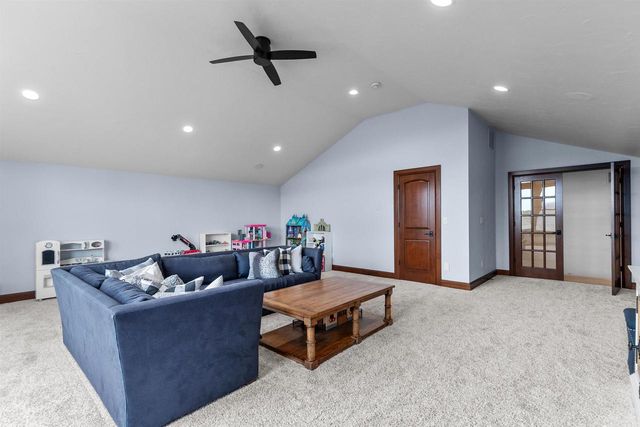 2730 E APPLE HILL BOULEVARD, Appleton, WI 54913