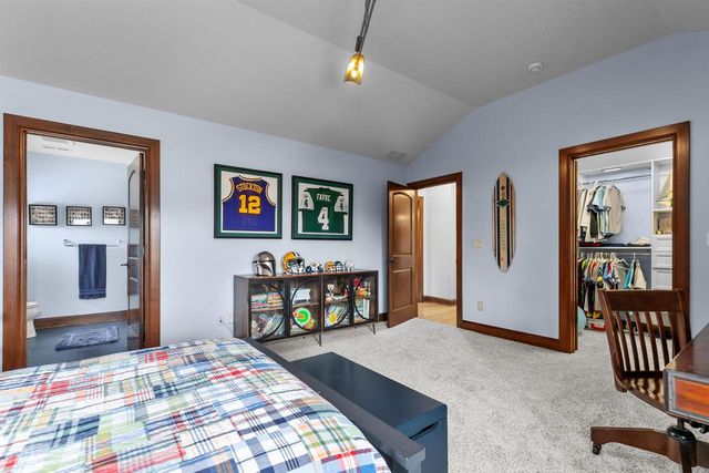 2730 E APPLE HILL BOULEVARD, Appleton, WI 54913