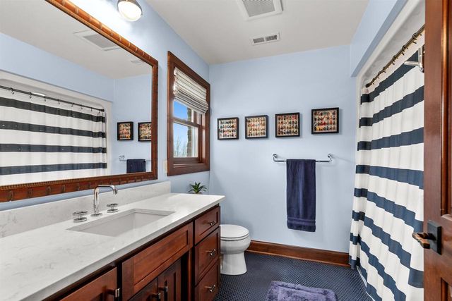 2730 E APPLE HILL BOULEVARD, Appleton, WI 54913