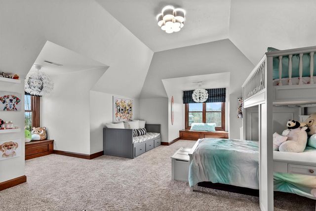 2730 E APPLE HILL BOULEVARD, Appleton, WI 54913