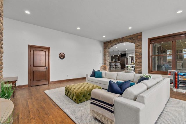 2730 E APPLE HILL BOULEVARD, Appleton, WI 54913