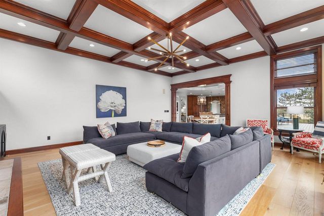 2730 E APPLE HILL BOULEVARD, Appleton, WI 54913