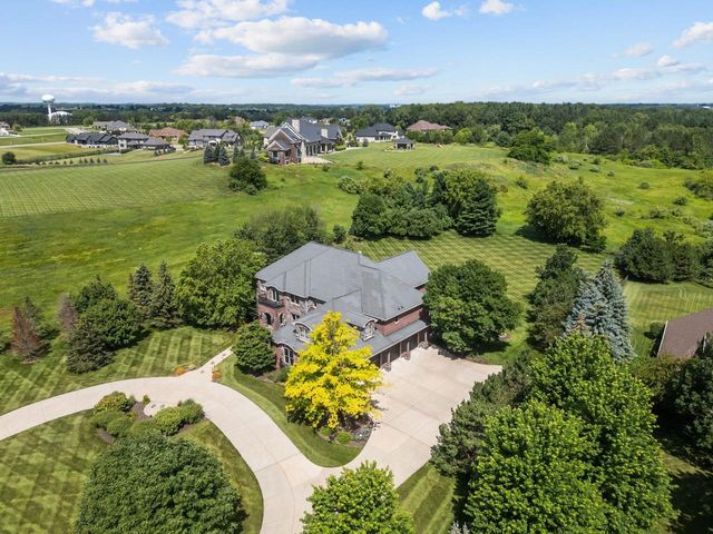 2730 E APPLE HILL BOULEVARD, Appleton, WI 54913
