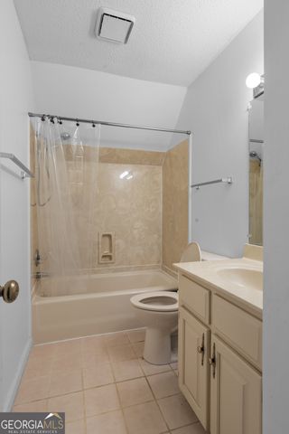 6689 Chriswood Drive, Macon, GA 31216