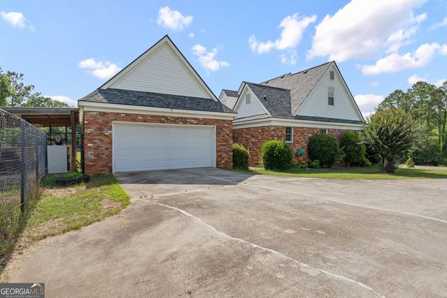 6689 Chriswood Drive, Macon, GA 31216