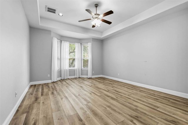305 Lauren TRL, Cedar Park, TX 78613