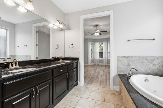 305 Lauren TRL, Cedar Park, TX 78613