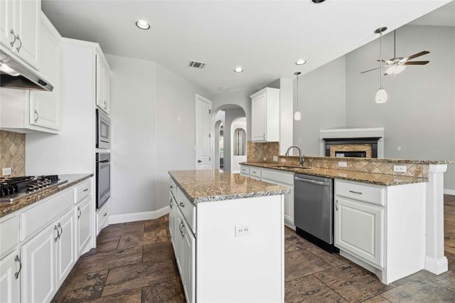 305 Lauren TRL, Cedar Park, TX 78613