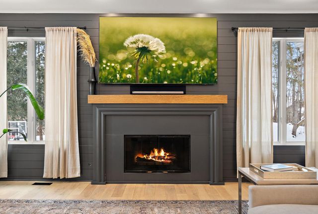 5200 Malibu Drive, Edina, MN 55436