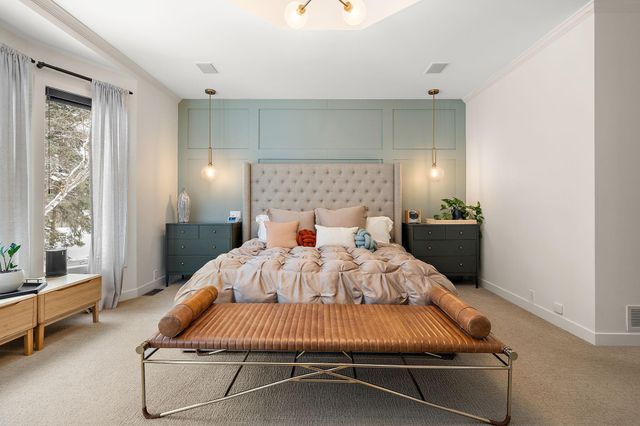 5200 Malibu Drive, Edina, MN 55436