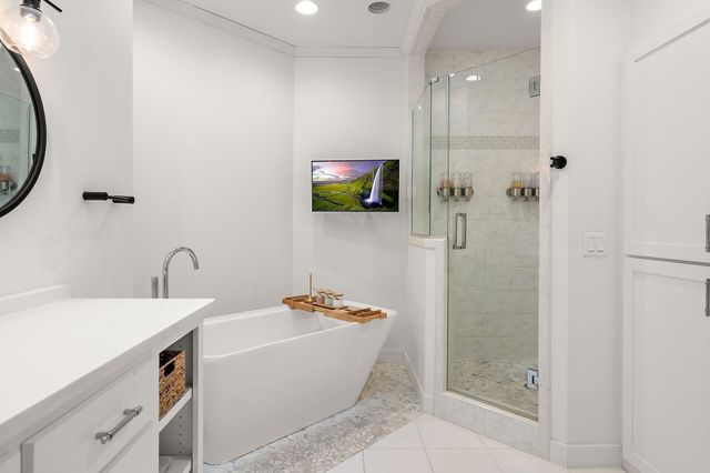 5200 Malibu Drive, Edina, MN 55436