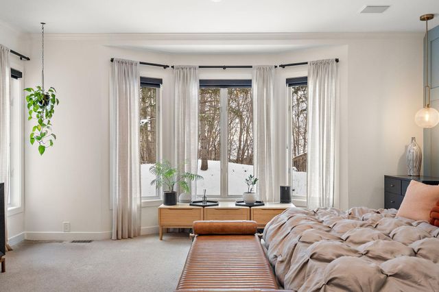 5200 Malibu Drive, Edina, MN 55436