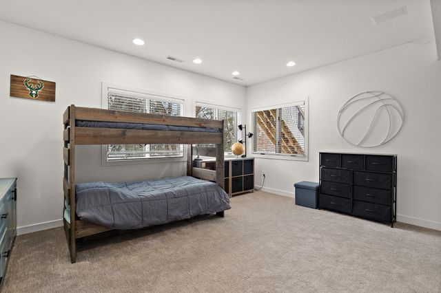 5200 Malibu Drive, Edina, MN 55436