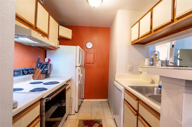 1400 GANDY BOULEVARD N 1111, St Petersburg, FL 33702