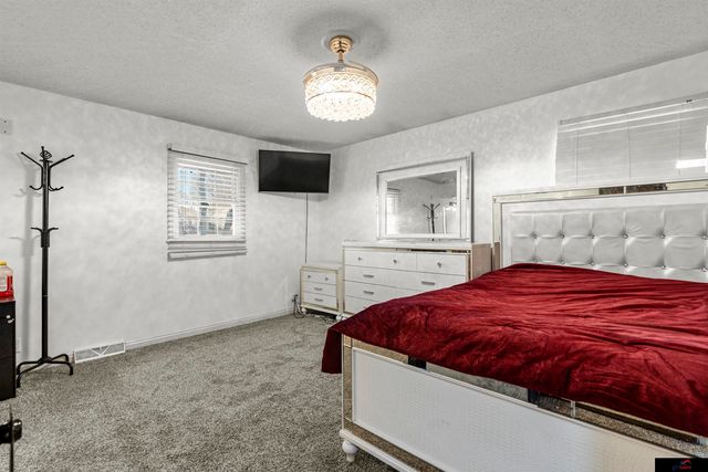 2517 South 167th Street, Omaha, NE 68130