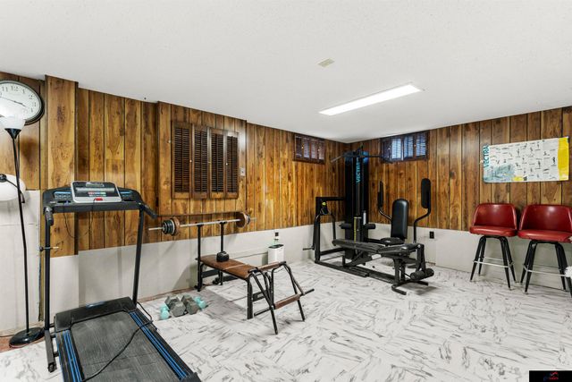 2517 South 167th Street, Omaha, NE 68130