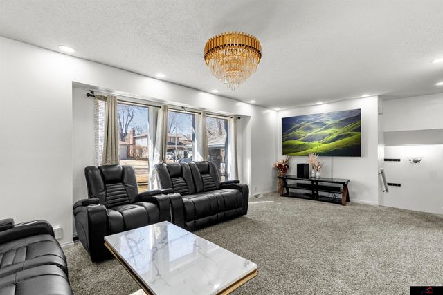 2517 South 167th Street, Omaha, NE 68130