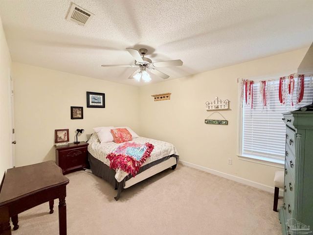 6277 Pansy Dr, Milton, FL 32570