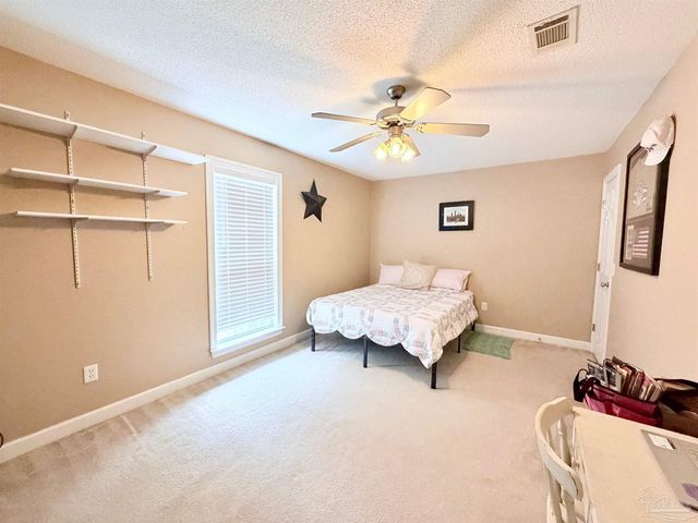 6277 Pansy Dr, Milton, FL 32570