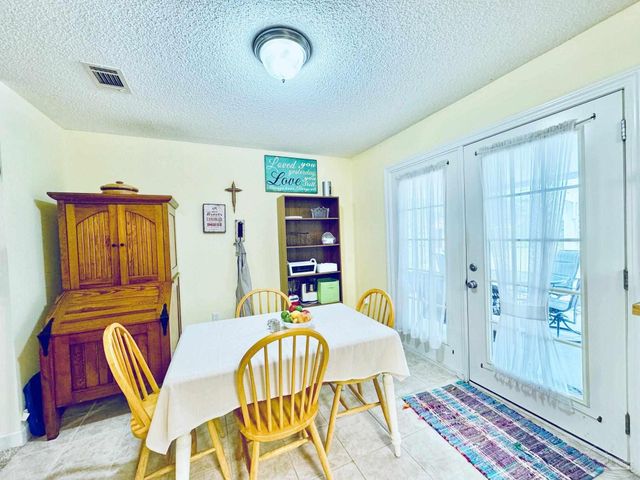 6277 Pansy Dr, Milton, FL 32570