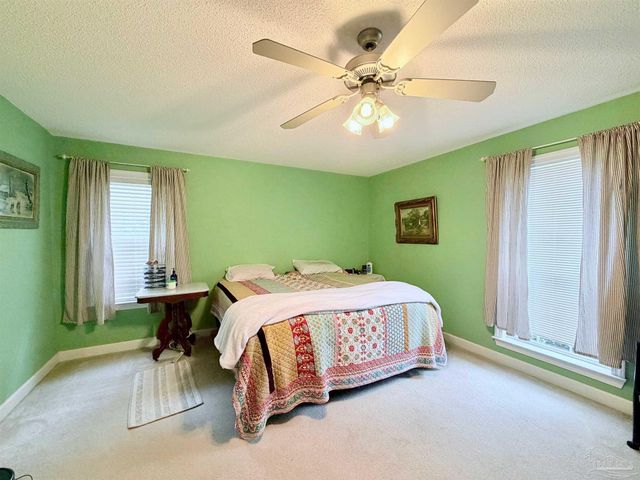 6277 Pansy Dr, Milton, FL 32570