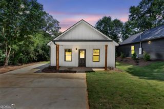 406 Poplar Street, Hogansville, GA 30230