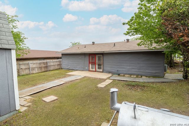 5302 WAR CLOUD DR, San Antonio, TX 78242
